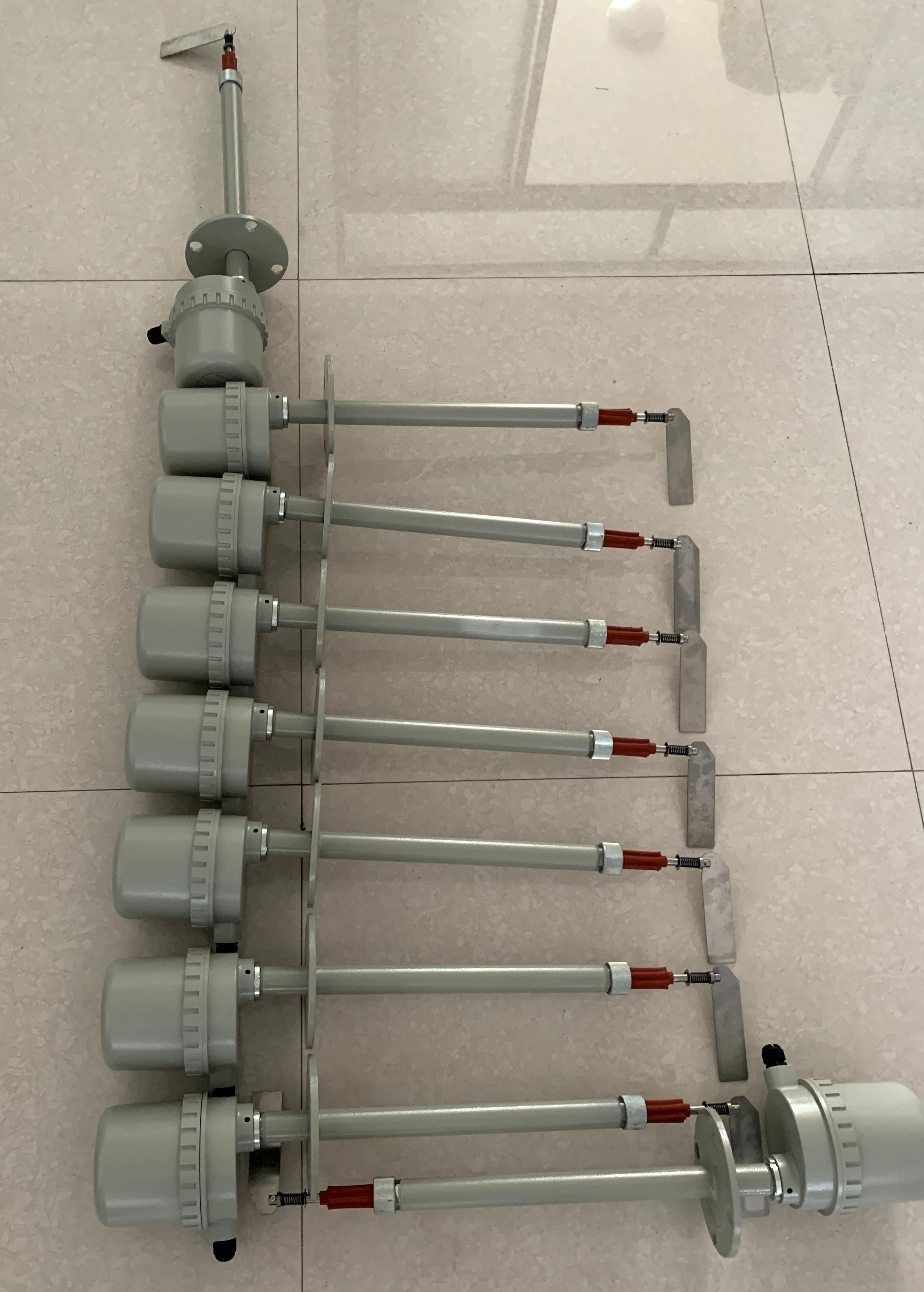 阻移式料位控制器實物圖
